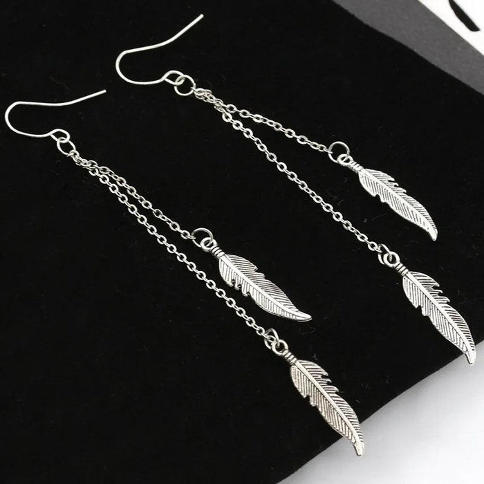 Feather Tassel Dangle Earrings, Silver, Lightweight, Modern Design, Elegant, Perfect for Casual or Formal Looks